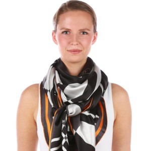 Wearing 1 Black Tie by Maltha scaled