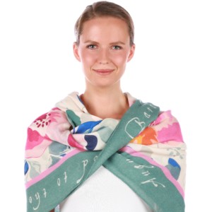 Wearing 1 Flowers Green by Maltha scaled